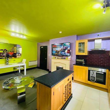 Phoenix Apartments Гуул Екстериор снимка
