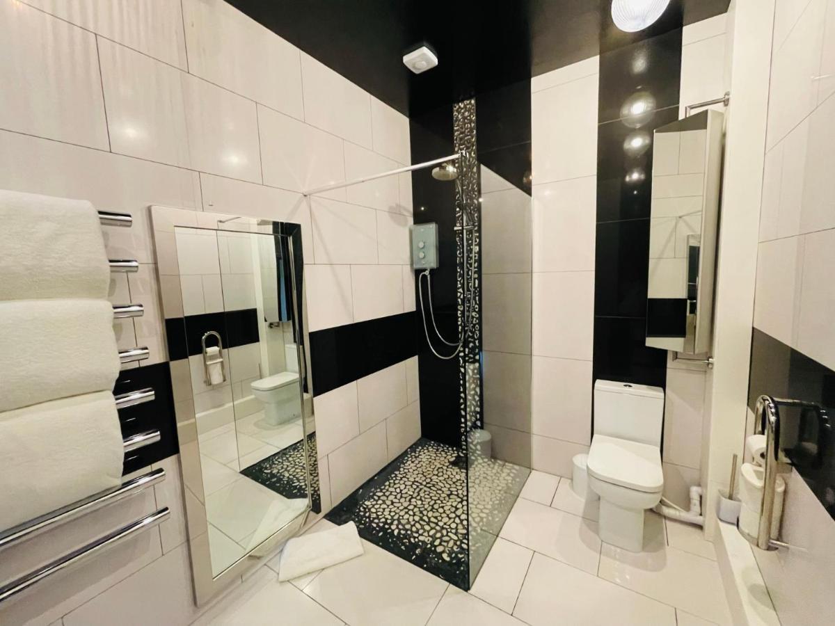 Phoenix Apartments Гуул Екстериор снимка