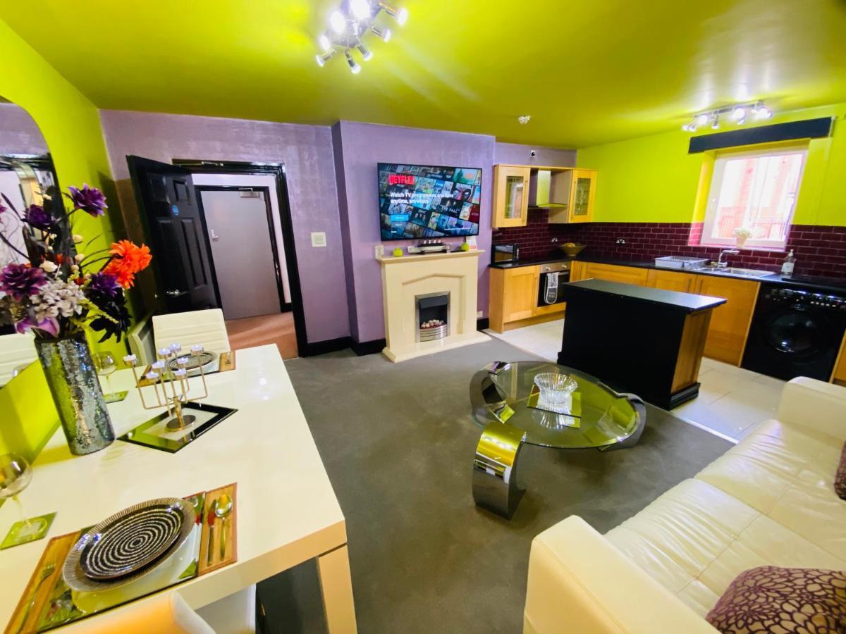 Phoenix Apartments Гуул Екстериор снимка